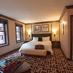 Iroquois Times Square Hotel