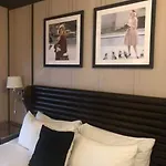 Hotel Iroquois Times Square 5*
