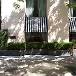 Hotel Aka Nomad New York