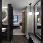 Hotel Aka Nomad