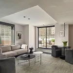Hotel Aka Nomad