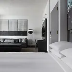 New York Marriott At The Brooklyn Bridge