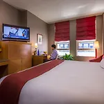 Giraffe By Library Collection Hotel 4*