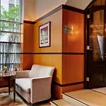 Giraffe By Library Collection 4*