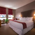 Giraffe By Library Collection Hotel