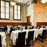 Hotel The Chemists Club 4*