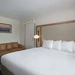 Hotel Fairfield By Marriott Jfk Airport