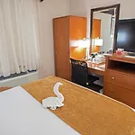 Western Jfk Airport 3*