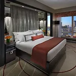 Mandarin Oriental, Hotel