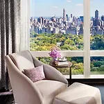 Mandarin Oriental, Hotel