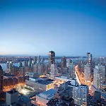 Mandarin Oriental, Hotel