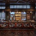 Mandarin Oriental, Hotel