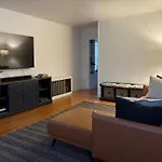Cozy Cottage In Bayside
