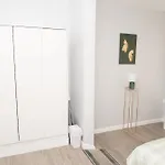 New York Coastal Escape Green30