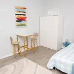 Relaxx - Brighton Beach Retreat1 - Blue3057