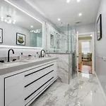 Luxury Townhouse In Nyc