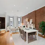 Luxury Oasis In Manhattan Holiday home *
