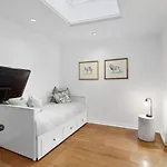 Luxury Oasis In Manhattan