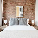Apartment Spacious 3br Upper West Side - Steps From Park New York