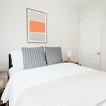 Spacious 3br Upper West Side - Steps From Park New York
