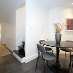 Newly Renovated 2br W Backyard New York