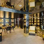 45 Times Square Hotel 3*