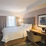 Hampton Madison Square Garden 3*