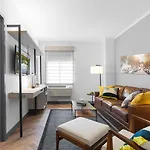 Citadines Connect Fifth Avenue