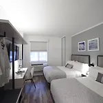 Hotel Citadines Connect Fifth Avenue 3*