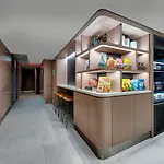 Citadines Connect Fifth Avenue