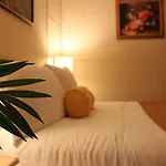 Flushing Central Hotel 88