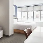 Doubletree By Hilton Midtown Fifth Ave