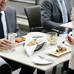 Doubletree By Hilton Midtown Fifth Ave 4*