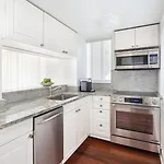 Aka Sutton Place 4* New York