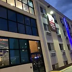 Best Western Plus Brooklyn Bay Hotel