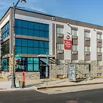 Best Western Plus Brooklyn Bay Hotel