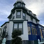 Fort Pl B&B And Gallery