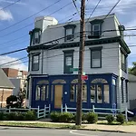 Fort Pl B&B And Gallery