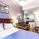 309 Hotel 2*