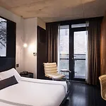 Sixty Les Hotel