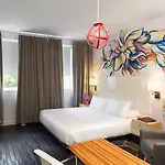 Hotel Nu