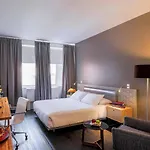 Nu 4*