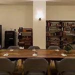 Hotel Ace