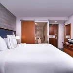 Hotel Fairfield & By Marriott Manhattan/times Square South