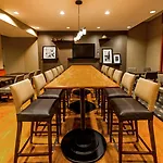 Hampton - Laguardia Airport Hotel