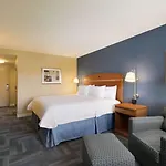 Hampton - Laguardia Airport Hotel New York