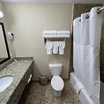 Hotel Travelodge By Wyndham Queens