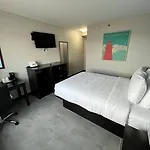 Travelodge By Wyndham Queens Hotel New York