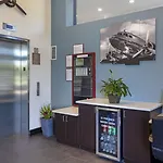 Avion Inn Near Lga Airport, An Ascend Collection Hotel