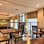 Sleep Long Island - Manhattan View 3*